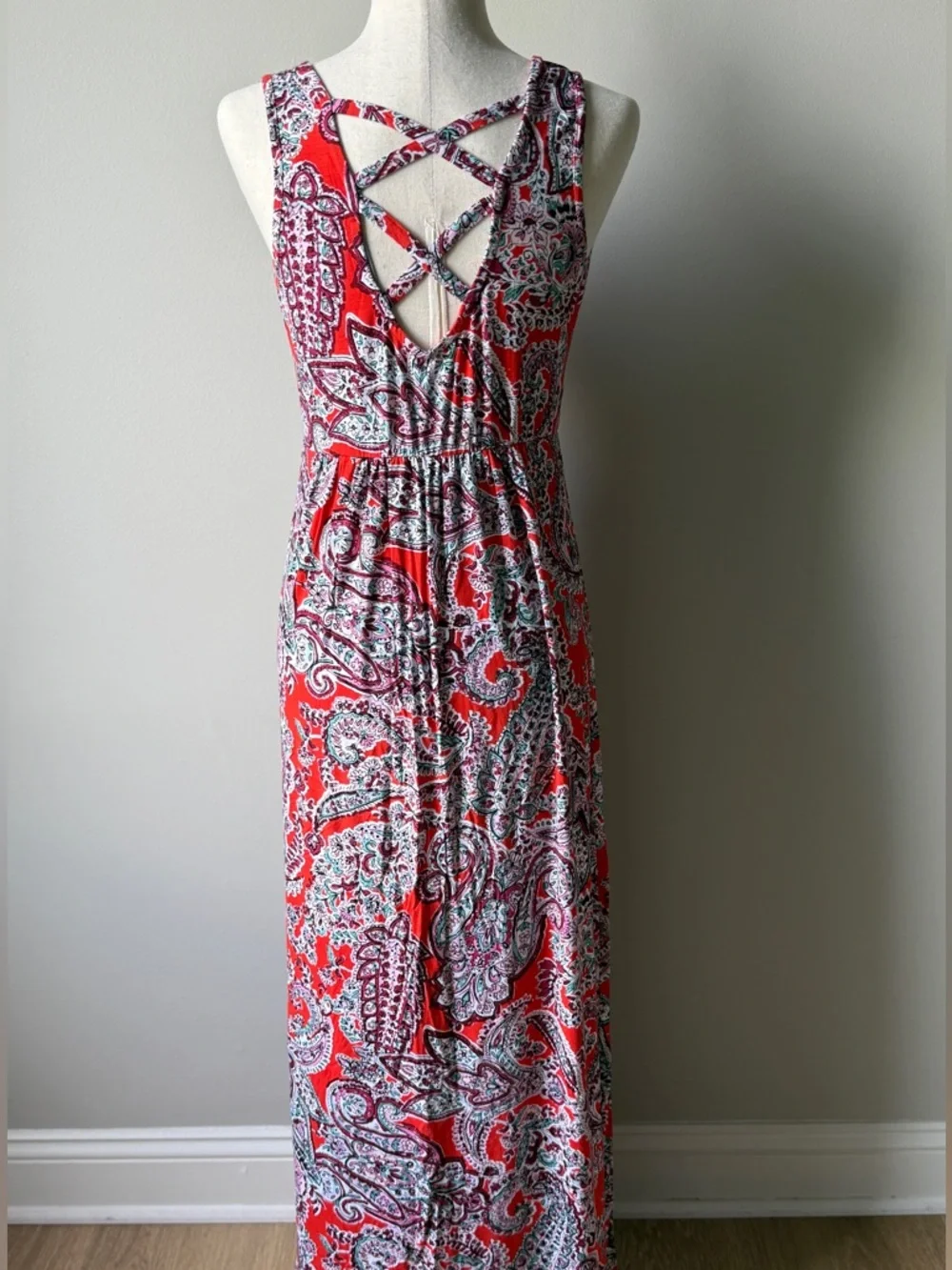 Loveappella Red Paisley Sleeveless V-Neck Boho Maxi Dress - Picture 4 of 6